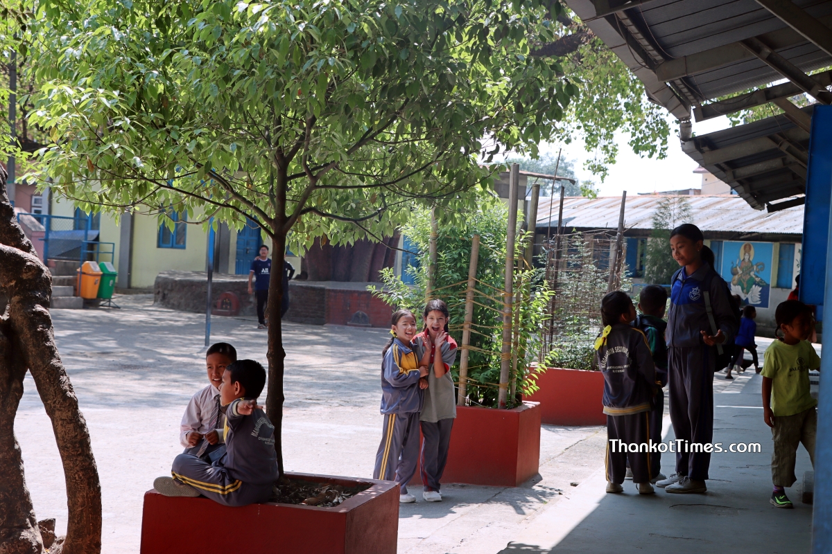 २९ दिनपछि चन्द्रागिरिका सामुदायिक विद्यालयमा पनि चहलपहल, पठनपाठन सुरु