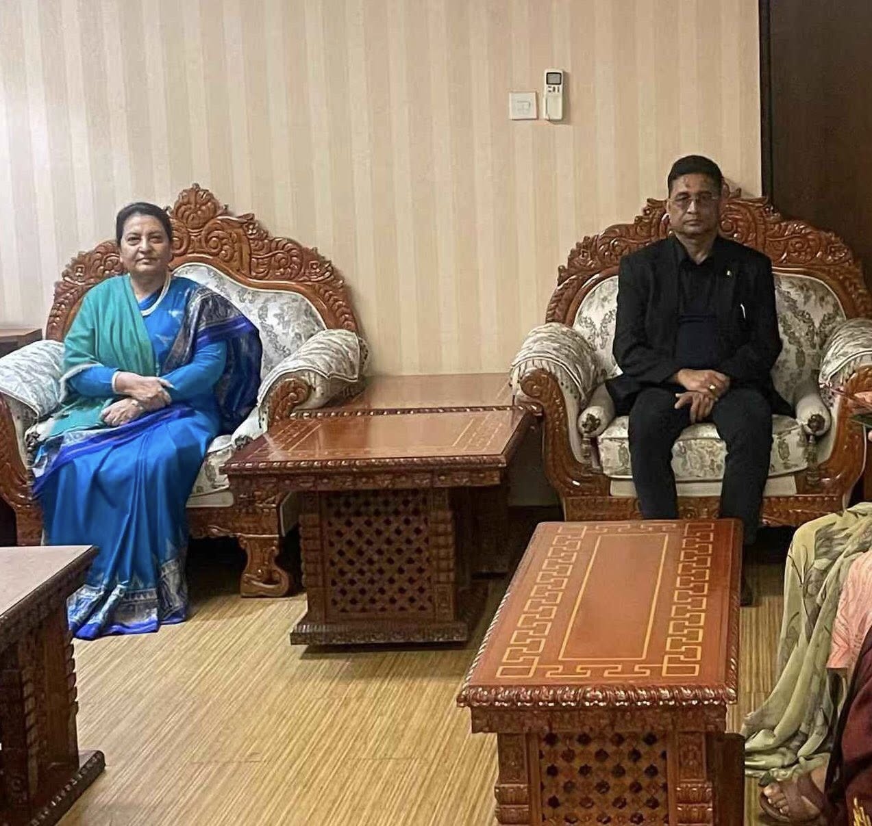 पूर्वराष्ट्रपति भण्डारी नेतृत्वको टोली चीन प्रस्थान