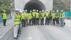 नागढुङ्गा सुरुङ मार्ग आयोजनाको निर्माण शीघ्र सम्पन्न गर्न मन्त्री दाहालको निर्देशन