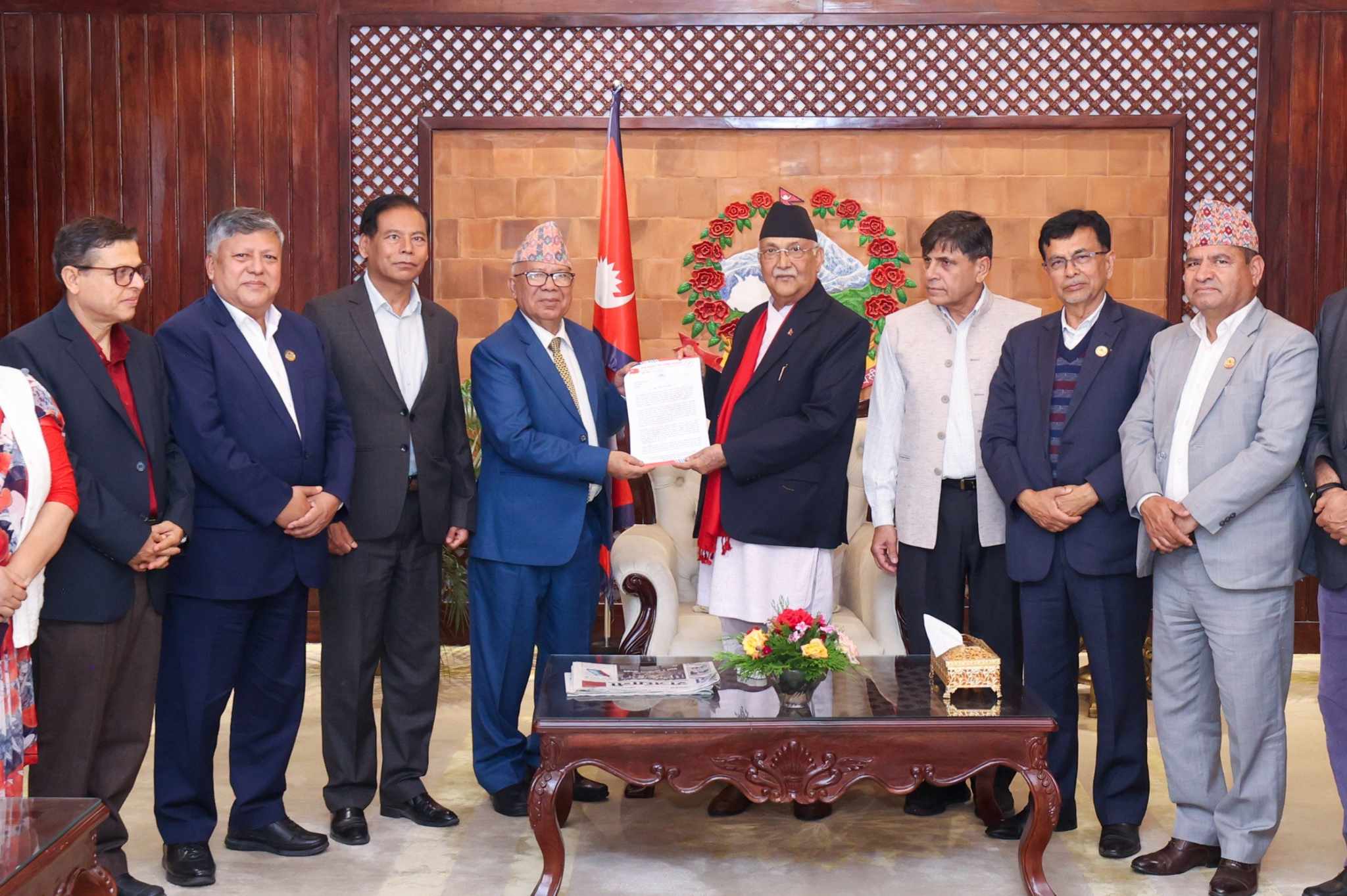 प्रधानमन्त्रीसमक्ष एकीकृत समाजवादीको मागपत्र प्रस्तुत