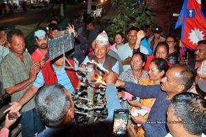 १८ औँ गणतन्त्र दिवसका अवसरमा गुर्जुधारामा नेकपा एमालेद्वारा दीप प्रज्ज्वलन