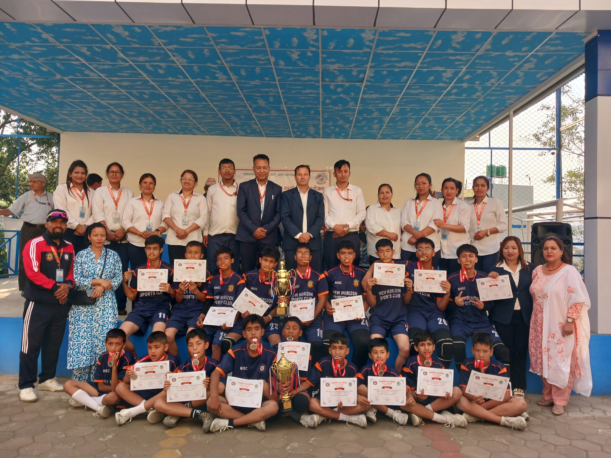 मच्छेगाउँमा आयोजित अन्तर विद्यालय भलिबलको उपाधि न्यू होराइजन र नारायणजन माविलाई