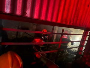 बाफलस्थित एक गोदाममा भीषण आगलागी हुँदा लाखाैं रुपैयाँको क्षति