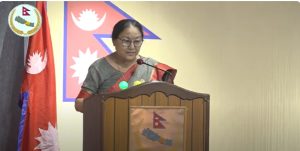 स्कुले विद्यार्थीको घाँटीमा टाई झुन्ड्याइदिने चलन हटाउन सांसद् श्रेष्ठको माग