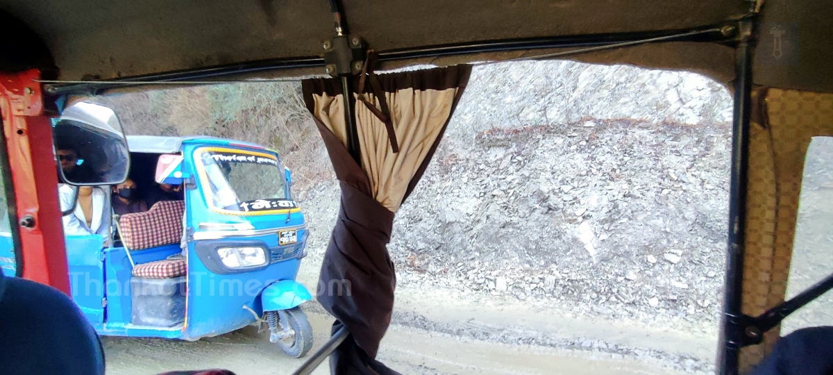 चित्लाङ क्षेत्रमा सञ्चालनमा रहेका अटोहरू सूचीकृत हुन थाहा नगरपालिकाले शिविर सञ्चालन गर्दै