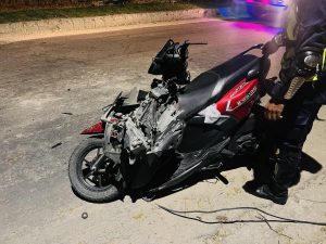 त्रिभुवन पार्क अगाडी रोकि राखेको ट्रकमा स्कुटर ठोक्कियो, चालकको अवस्था गम्भीर