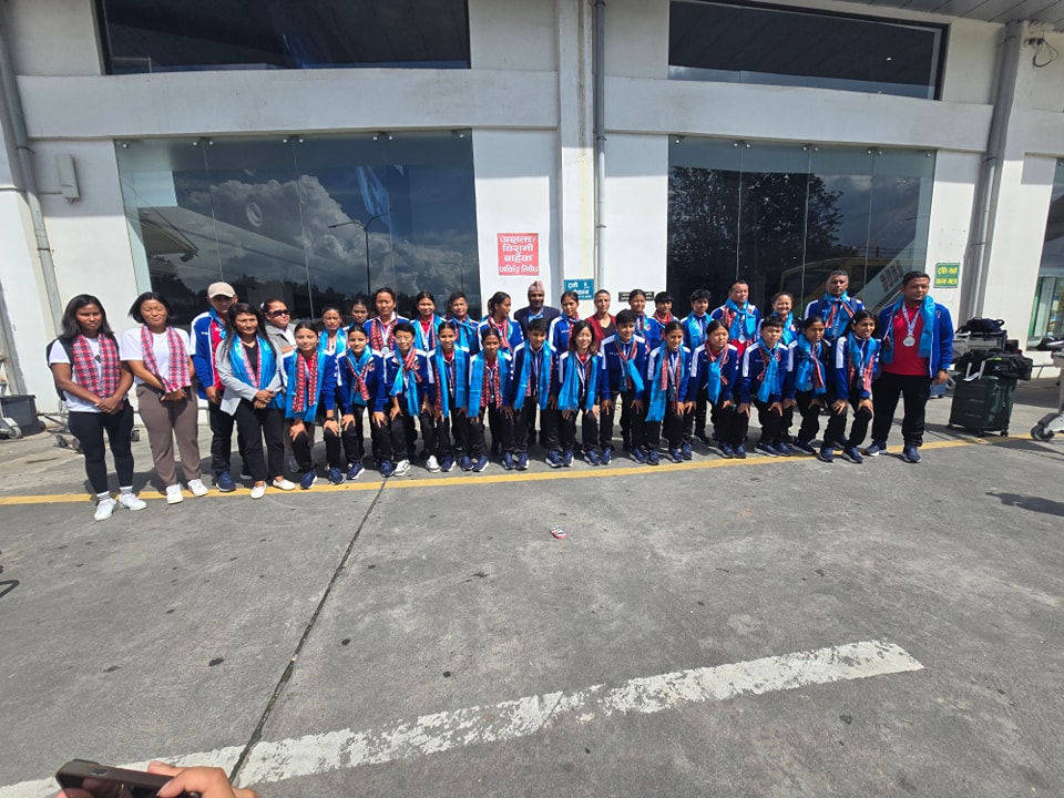 साफ यु-२० महिला च्याम्पियनसिप खेलेर नेपाली फुटबल टोली स्वदेश फर्कियो