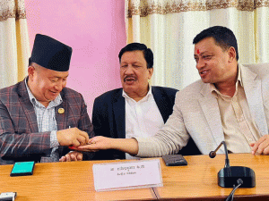 बागमती प्रदेशका मुख्यमन्त्री बानियाँ र पूर्वमुख्यमन्त्री लामा पक्षबीच सहमति जुट्न नसकेपछि….