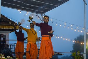 साउन महिनाको पहिलाे साेमबार भालेश्वरमा आरती हेर्न अपूर्व भीड