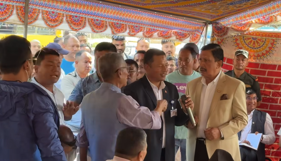 चोभार गल्छी बचाउन कसैले रगत बगाउन पर्दैन, संयम बनाैं- सांसद केसी