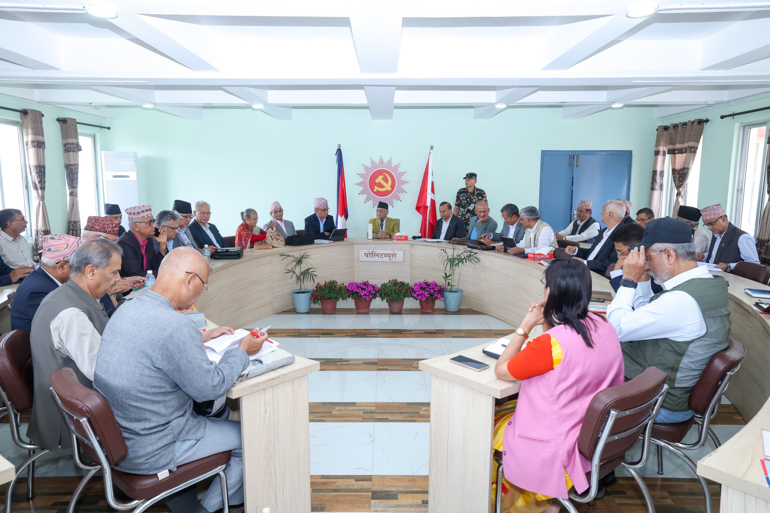 नेकपा एमालेकाे पोलिट ब्युरो बैठक सुरू