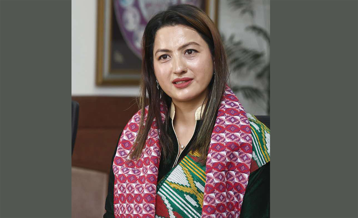 बीमा प्राधिकरणकी सञ्चालक सदस्य चन्द्रागिरिकी पोखरेलले चार महिनामै दिइन् राजीनामा