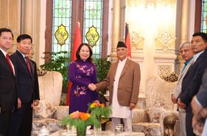 प्रधानमन्त्री ओली र भियतनामी उपराष्ट्रपति सुआनबीच भेटवार्ता