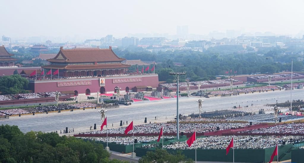 बेइजिङमा विशाल सैन्य परेड, ओली, पुटिन, किम जोङ लगायत विभिन्न देशका राष्ट्रप्रमुख सहभागी