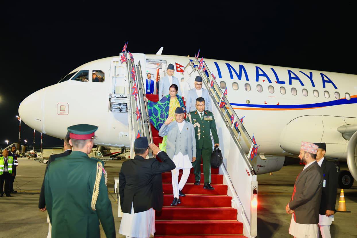 प्रधानमन्त्री ओली स्वदेश फिर्ता