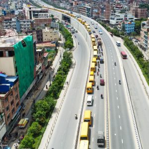 काठमाडाैं चक्रपथमा पहेंला रङका बसको लस्कर निस्किएपछि …