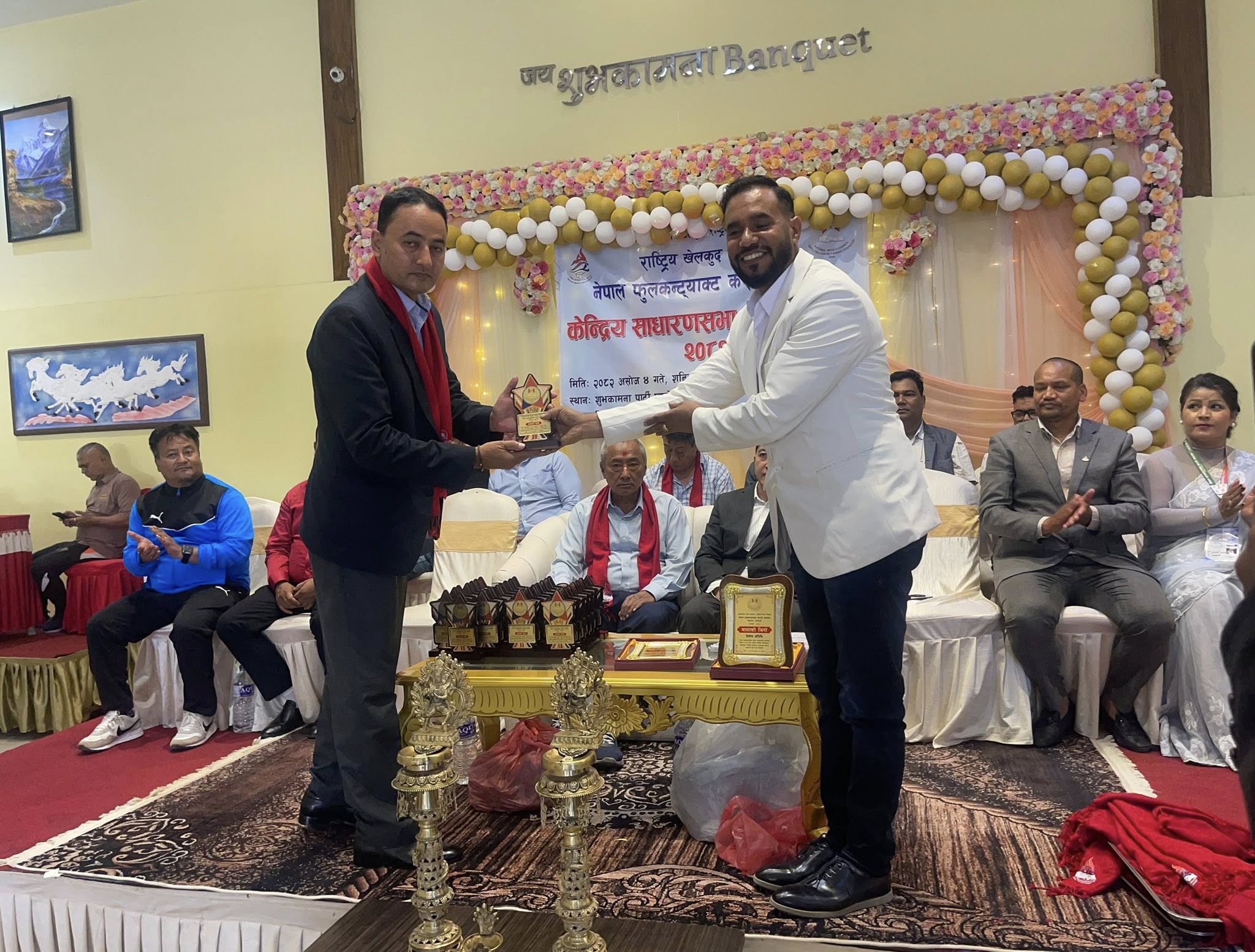 फुल कन्ट्याक्ट करातेको अध्यक्षमा सूर्यबहादुर बुढाथोकी, कोषाध्यक्षमा वीरकृष्ण महर्जन चयन