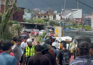 कीर्तिपुरमा पानीट्याँकर दुर्घटना, घाइते कीर्तिपुर अस्पतालमा, चालकले मापसे गरेको आशंका