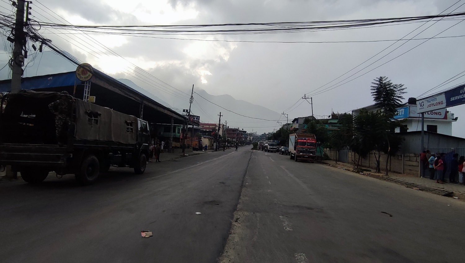 उपत्यकामा निषेधाज्ञा र कर्फ्यु कायमै, बिहान ६-१० बजेसम्म अत्यावश्यक काममा निस्कन पाइने