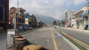 दशैंका लागि गाउँघर फर्कने क्रम सुरु, थानकोटमा सवारी साधनको चाप, नागढुङ्गा सुरुङ खुलेन