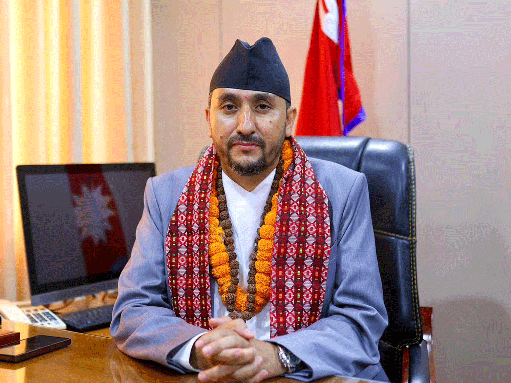 पदबहालीका क्रममा सञ्चार मन्त्री खरेलले गरे दुई वटा घोषणा