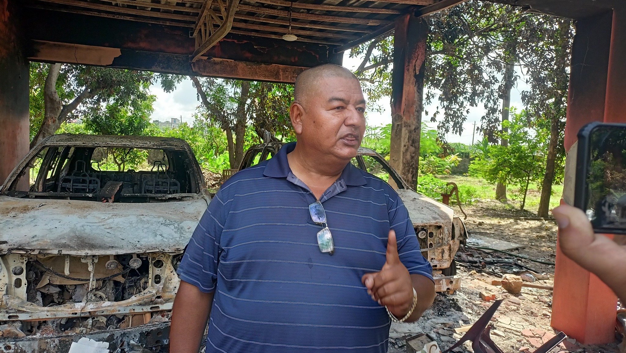 घर जलेपछि पूर्वमन्त्री किसान श्रेष्ठ भन्छन्– ‘भ्रष्ट्राचारी प्रमाणित भए म आफै जल्न तयार छु’