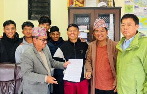 थानकोटको वीआर ब्रदर्शले सी डिभिजन छनोट लिग खेल्ने, वडा कार्यालयले दियो आर्थिक सहयोग