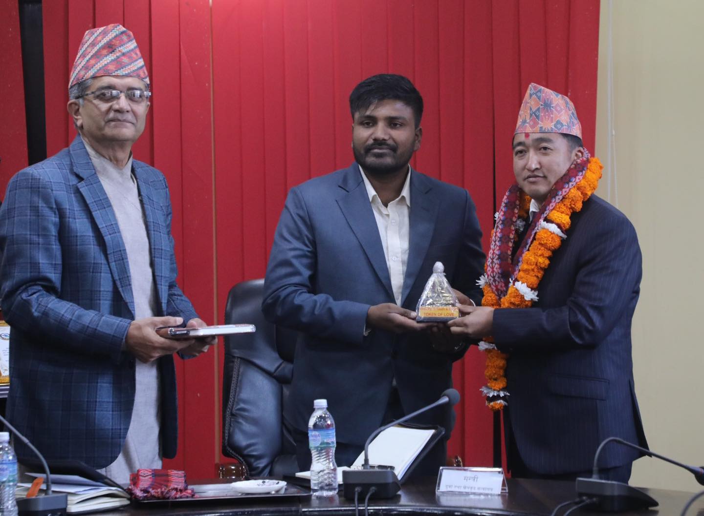 चार वर्षे कार्यकाल पूरा गर्दै बिदा भए राखेप सदस्यसचिव घिसिङ