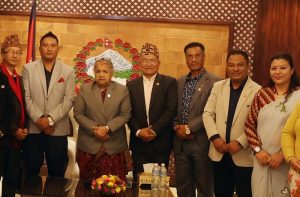 प्रधानमन्त्री सुशीला कार्कीसँग चन्द्रागिरि नगरका मेयरसहित उपत्यका मेयर्स फोरमको भेट