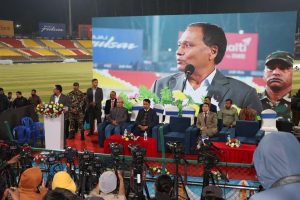 त्रिवि क्रिकेट मैदानको फ्लडलाइट र पारापिट क्यानलाई हस्तान्तरण