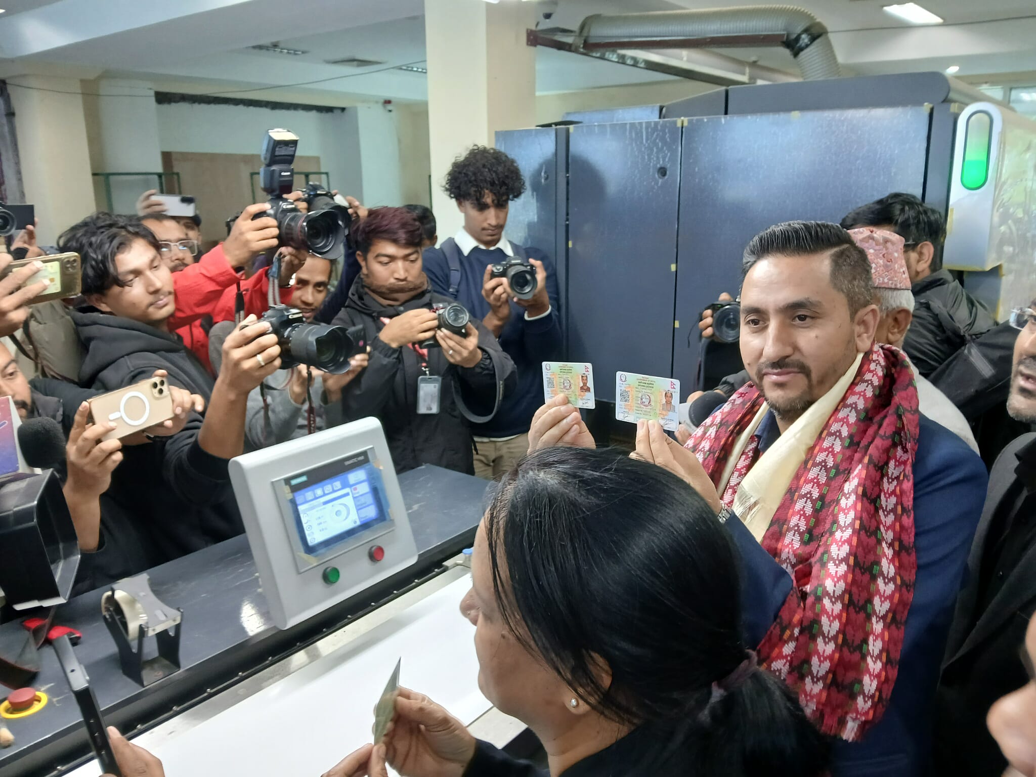 सञ्चार मन्त्रीद्वारा लाइसेन्स छपाइ उद्घाटन