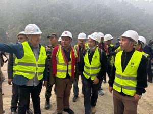 सिद्धबाबा सुरुङ निर्माणको कामलाई तीव्रता दिन मन्त्री घिसिङको निर्देशन