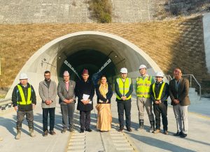 पूर्वराष्ट्रपति भण्डारीद्वारा नागढुंगा सुरुङ मार्गको अवलोकन (फोटो फिचर)