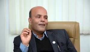 निवर्तमान सांसद् अमरेशकुमार सिंह रास्वपा प्रवेश गर्दै