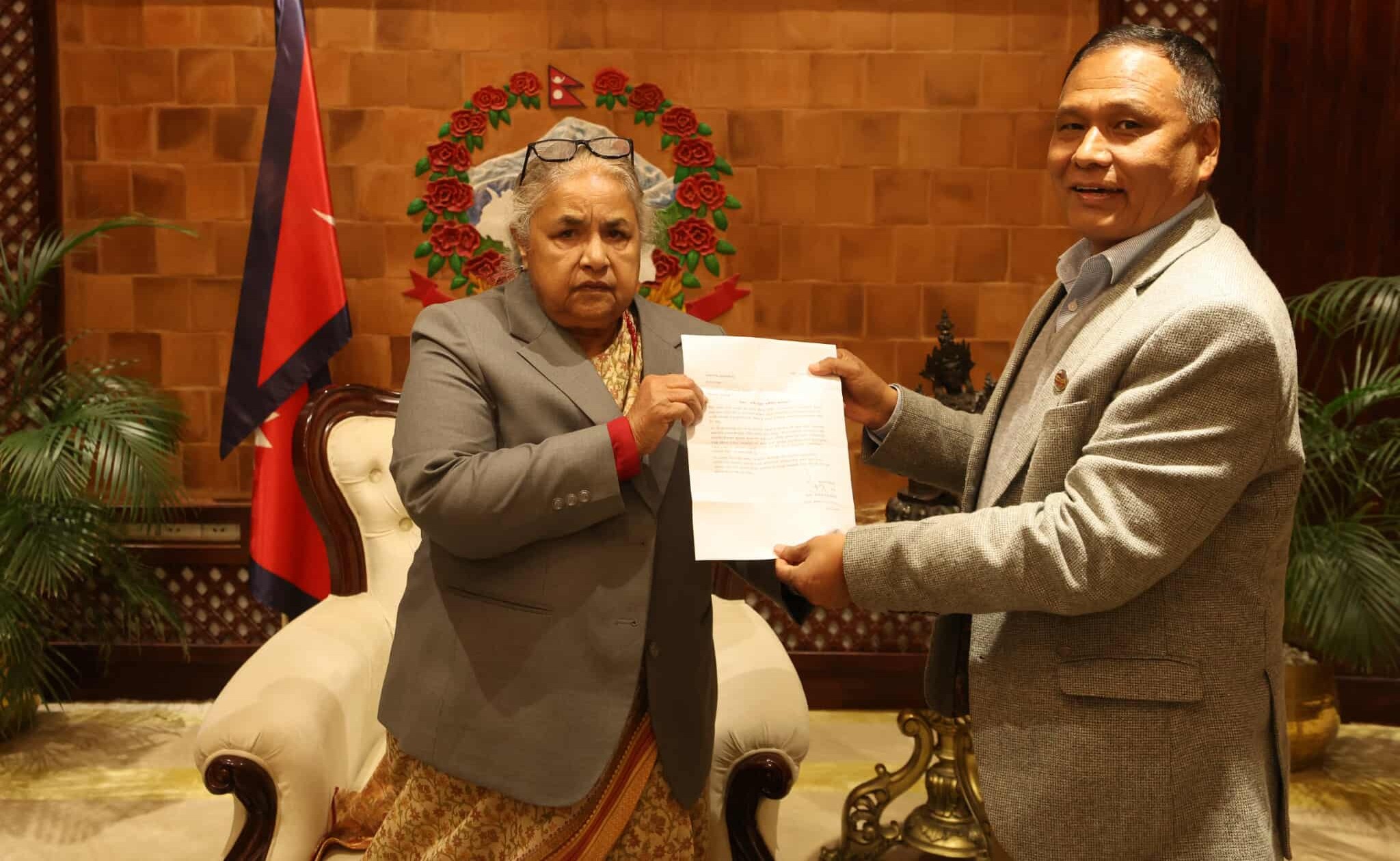 कुलमान घिसिङले दिए मन्त्री पदबाट राजीनामा