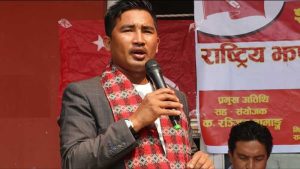 झापामा केपी ओलीको निर्वाचन क्षेत्रमा चुनाव लड्‌न प्रचण्डले रञ्जित तामाङलाई दिए टिकट