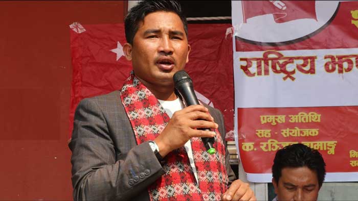 झापामा केपी ओलीको निर्वाचन क्षेत्रमा चुनाव लड्‌न प्रचण्डले रञ्जित तामाङलाई दिए टिकट