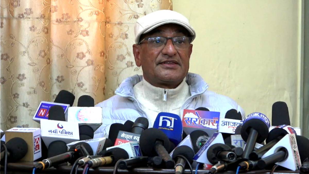 पूर्व गृहमन्त्री रमेश लेखक पक्राउ