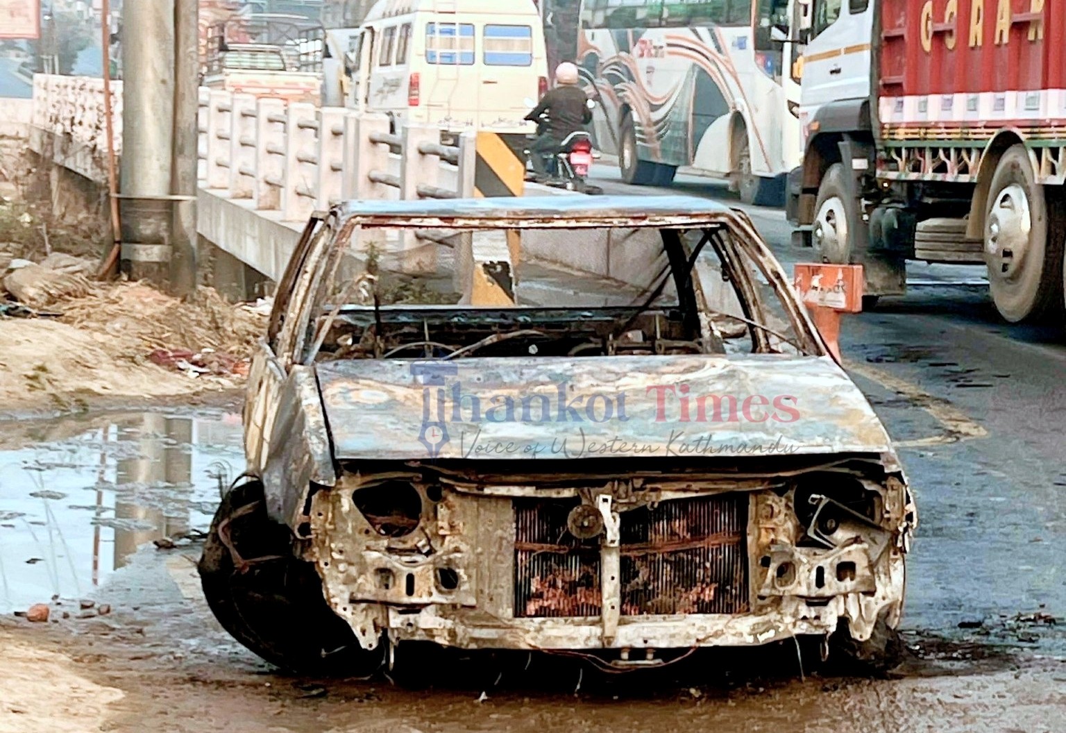 बल्खु पुलमा कार जलाएको आरोपमा थानकोटबाट दुई जना पक्राउ