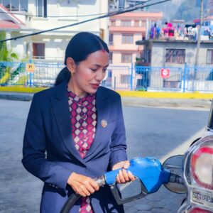 इन्धनमा लगाइएकाे कर पुनरावलोकन गर्न सांसद् आसिका तामाङको माग