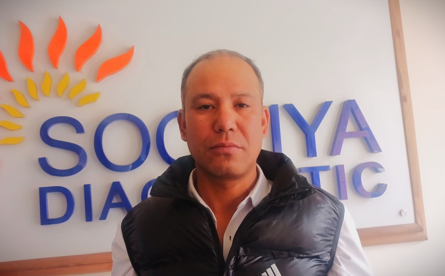 मातातिर्थमा आफुमाथि सांघातिक आक्रमण भएको भन्दै ‘अभियन्ता’ महतले मागे सहयोग