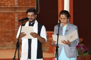 नवनियुक्त दुईजना मन्त्रीले लिए शपथ