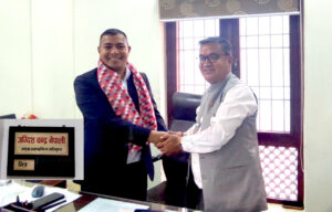 चन्द्रागिरि नगरका १२औं प्रशासकीय अधिकृत जग्दिश चन्द्र नेपालीद्वारा पदबहाली