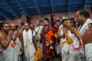 चन्द्रागिरि हिल्स आउँदै जगद्गुरु शंकराचार्य श्री श्री विधुशेखर भारती सन्निधानम्