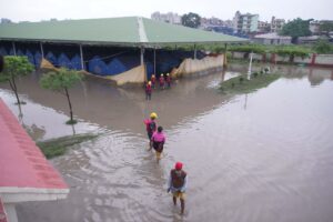 कीर्तिपुरको होल्डिङ सेन्टर जलमग्न, ५४ जनाको उद्धार