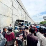 ग्वार्कोमा फ्लाइओभरमा आङ नै सिरिङ्ग हुने गरि दुर्घटना, एक जनाको मृत्यु, १० जना घाइते