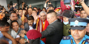 नेता बनेर होइन, यो महान् देशको नागरिक बनेर फर्किएको छु : देउवा