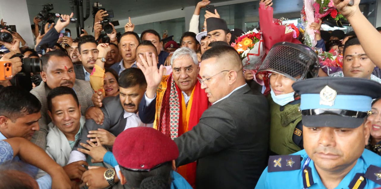 नेता बनेर होइन, यो महान् देशको नागरिक बनेर फर्किएको छु : देउवा
