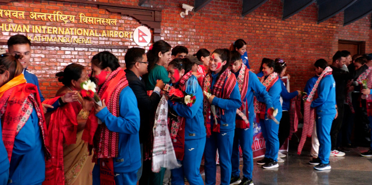 एशियन गेम्स: लगातार दोस्रोपटक काँस्य जितेर स्वदेश फर्कियो नेपाली महिला कबड्डी टोली