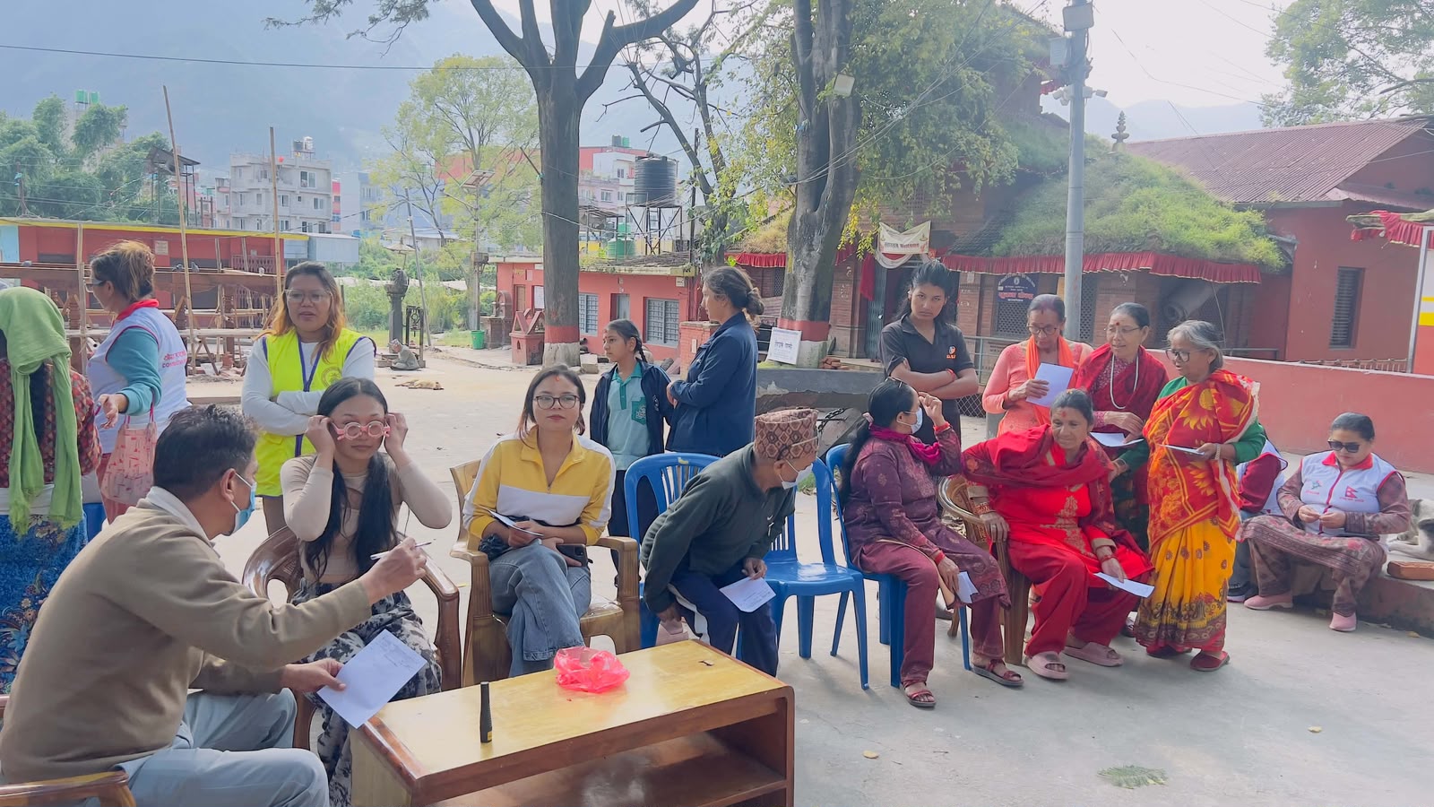 तीनथाना विष्णुदेवी मन्दिर परिसरमा निःशुल्क आँखा शिविर सम्पन्न